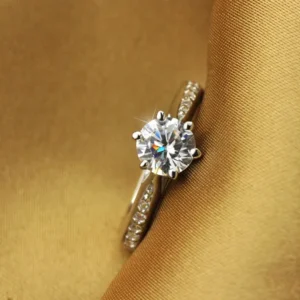 Luxury 925 Sterling Silver Classic Ring for Women Six claw jewelry simple 70ct diamond ring imitation diamond women's ring