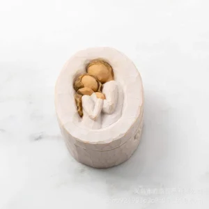 Tree Friendship Keepsake Box, Forever True, Forever Friends, Holds Jewelry and Treasures, Carving of Best Friends or Sisters, Sc