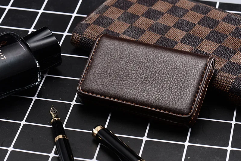 1pc PU Leather Business Card Holder With Magnetic Buckle Slim Pocket Name Card Holder Large Capacity Portable Credit Card Case
