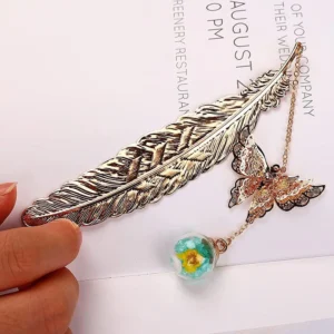 Elegant Metal Feather Bookmark Gift for Women Book Lovers Teachers Ideal for Birthdays Christmas Mothers Day
