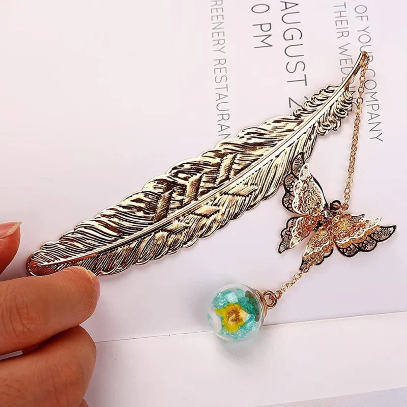 Elegant Metal Feather Bookmark Gift for Women Book Lovers Teachers Ideal for Birthdays Christmas Mothers Day