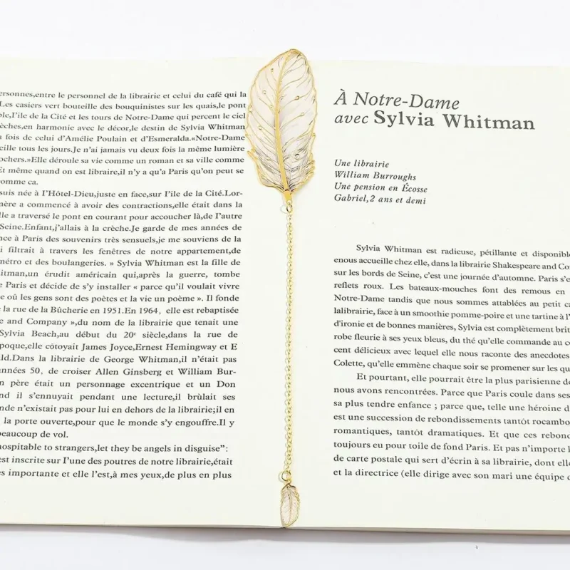 Exquisite Metal Metal Bookmark Feather Shape With Feather Pendant Reading Book Clip Pagination Mark Book Lovers Writers Readers