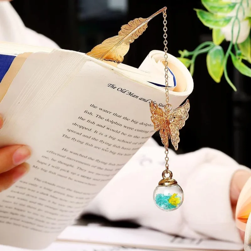 Elegant Metal Feather Bookmark Gift for Women Book Lovers Teachers Ideal for Birthdays Christmas Mothers Day