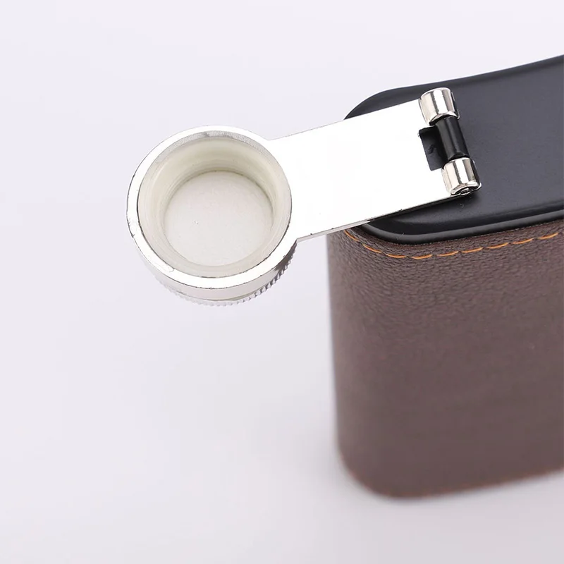 6/8oz Portable Hip Flask Brown Leather Covered Stainless Steel Flask for Alcohol Whiskey Flasks Man Gift