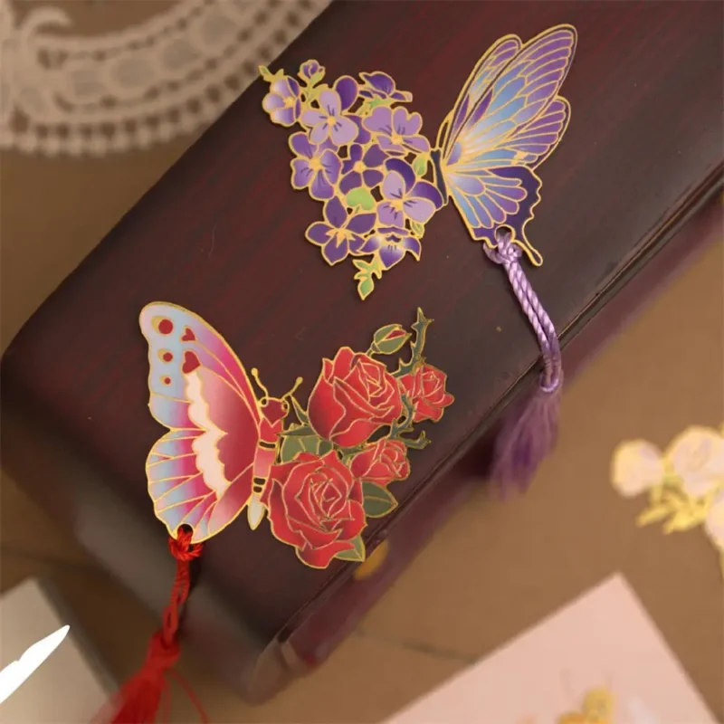 2024 Cute Butterfly Metal Bookmark Colorful Bronzing Bookmark With Chain Gifts For Book Lovers Readers Writers Friends Adults